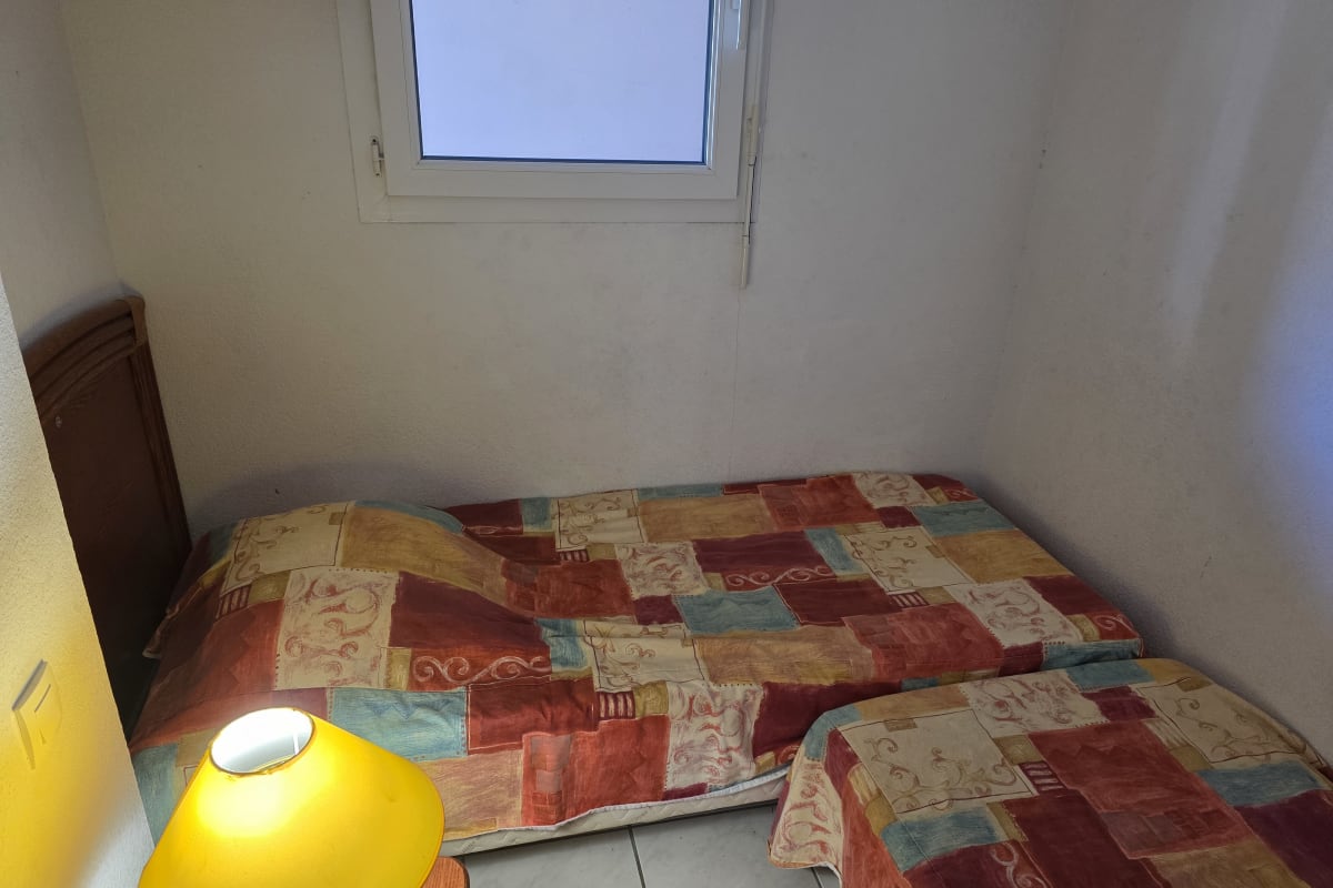  immobilier  Appartement climatisé avec piscine proche calanque