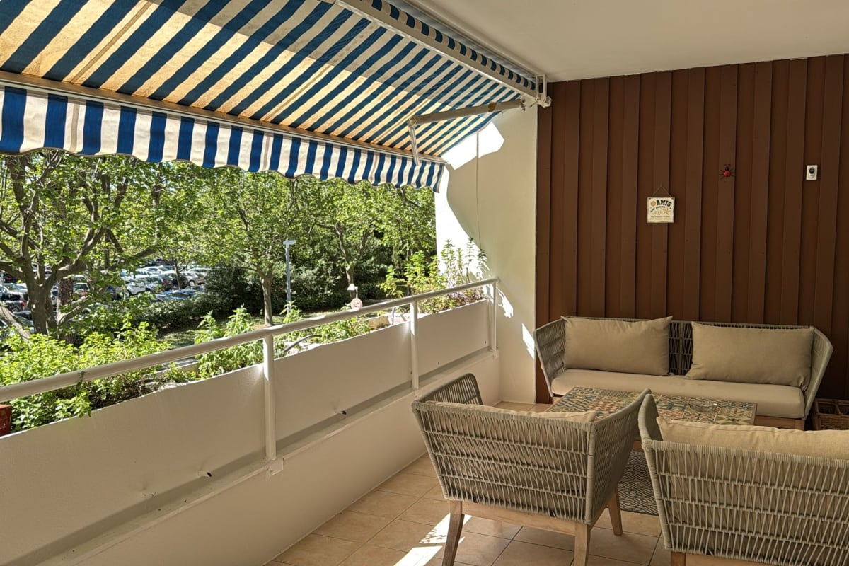 Spacieux T3 de 73 m² avec terrasse et garage privé 