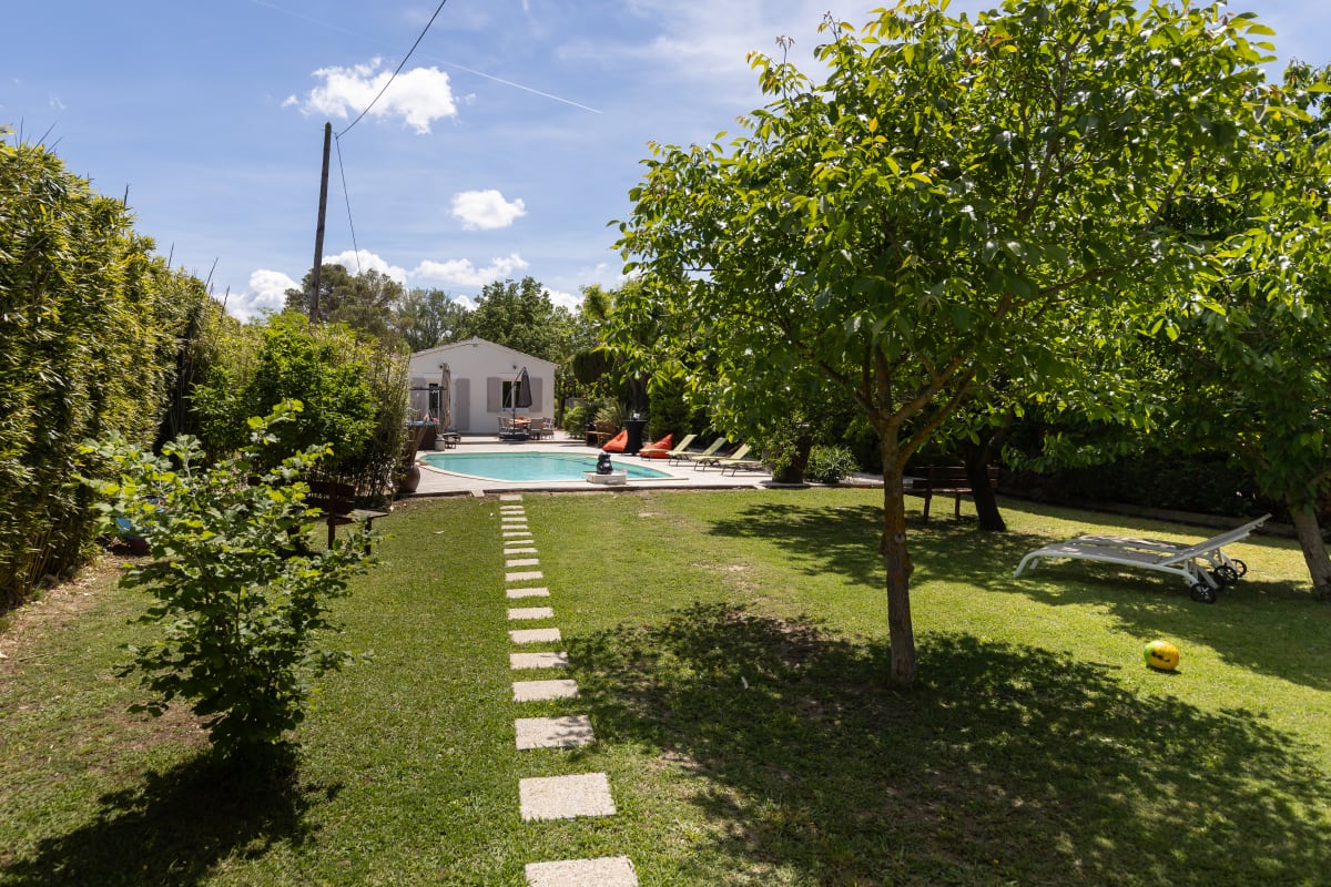 Maison   Villa avec piscine, sauna & jacuzzi en Provence