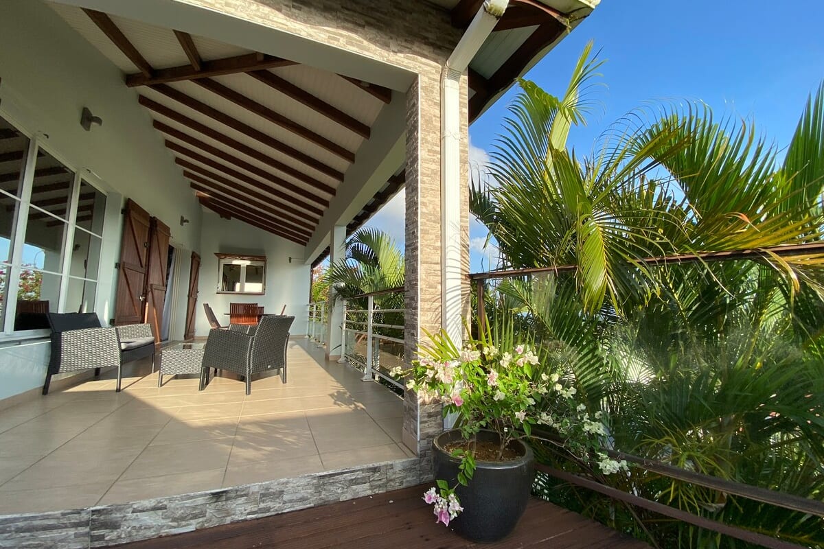  972D3 - Villa de 240m2 - piscine - 5 chambres 