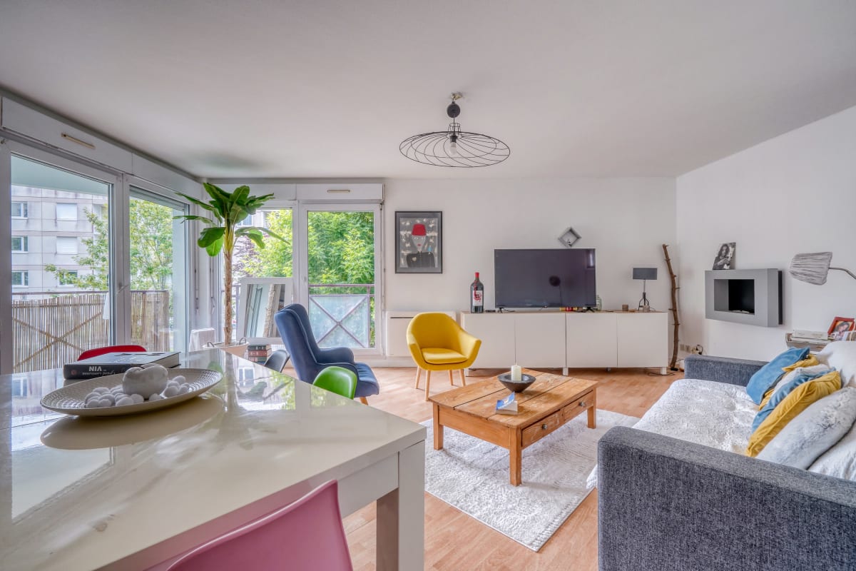  immobilier  Appartement lumineux avec parking privé à Bordeaux