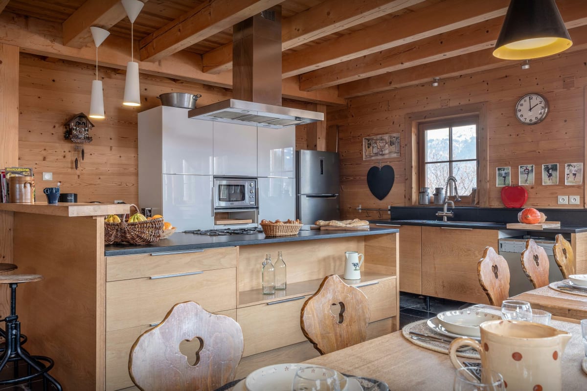 Chalet Spacieux chalet pour 15 à Combloux avec sauna et terrasse - OVO Network 