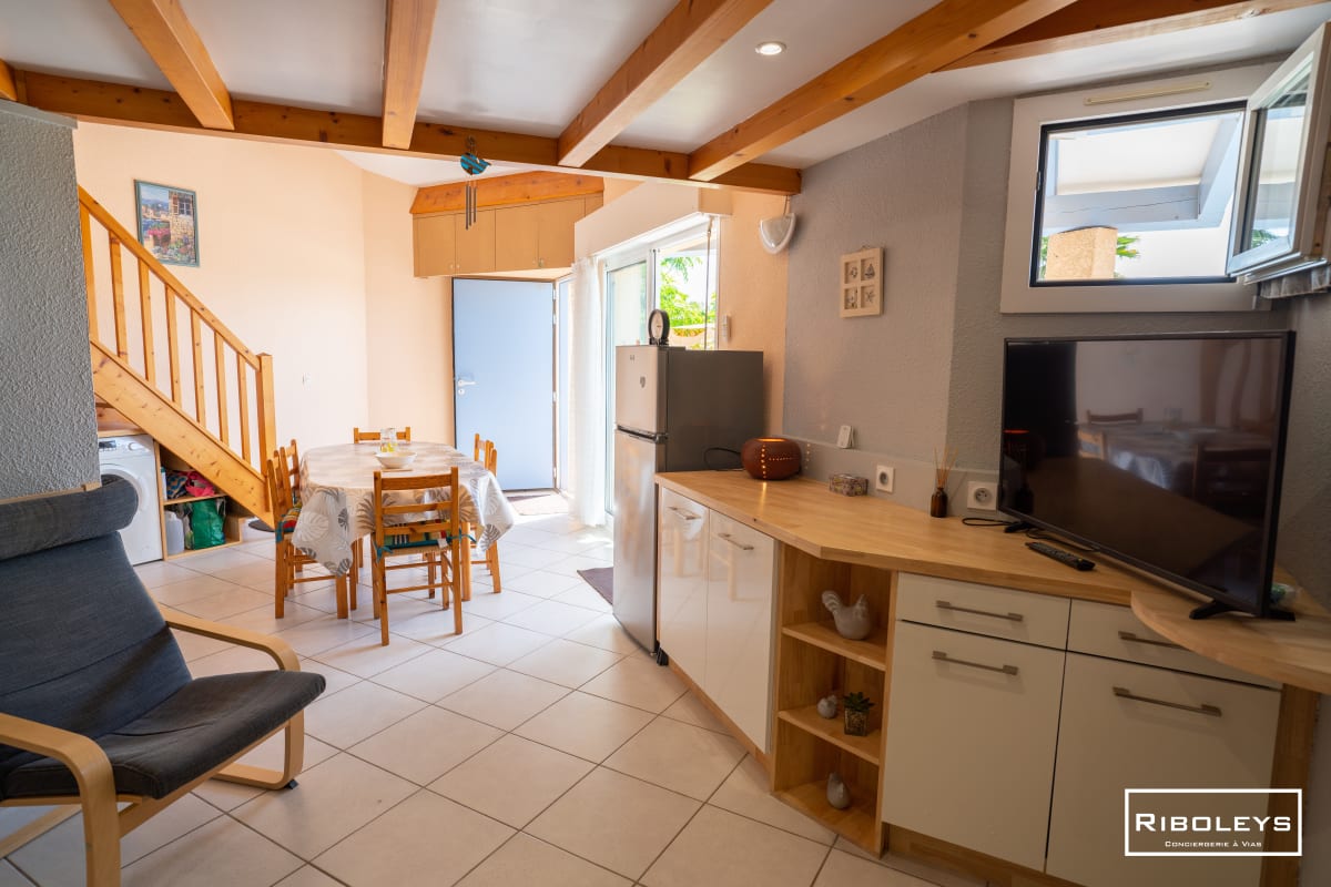 Appartement   Riboleys - T2bis climatisé à 100m plage