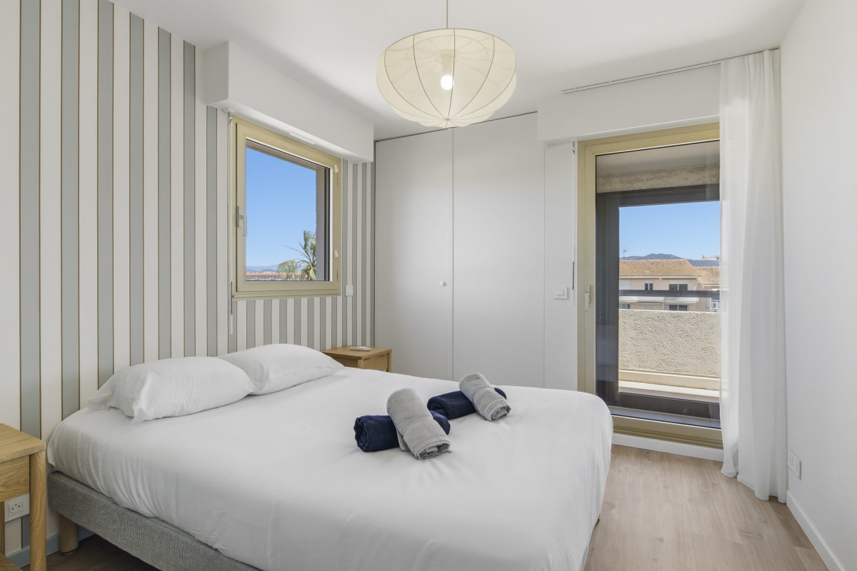 Immobilier Appartement 125 m² proche plage, piscine & parking  