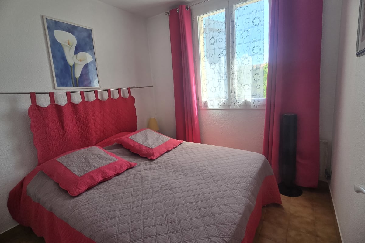 Appartement   Appartement lumineux avec balcon et piscine