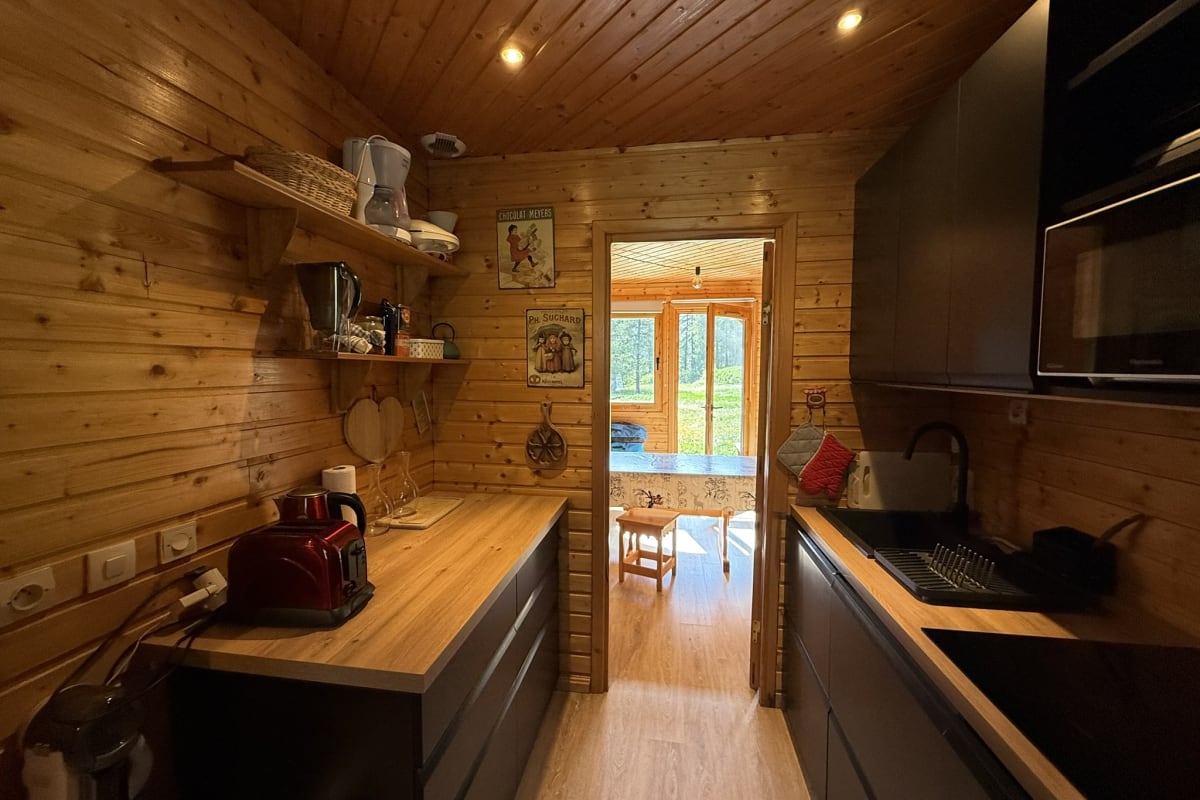  immobilier  Deux chalets communicants sur les pistes – 10 pers – Risoul 1850