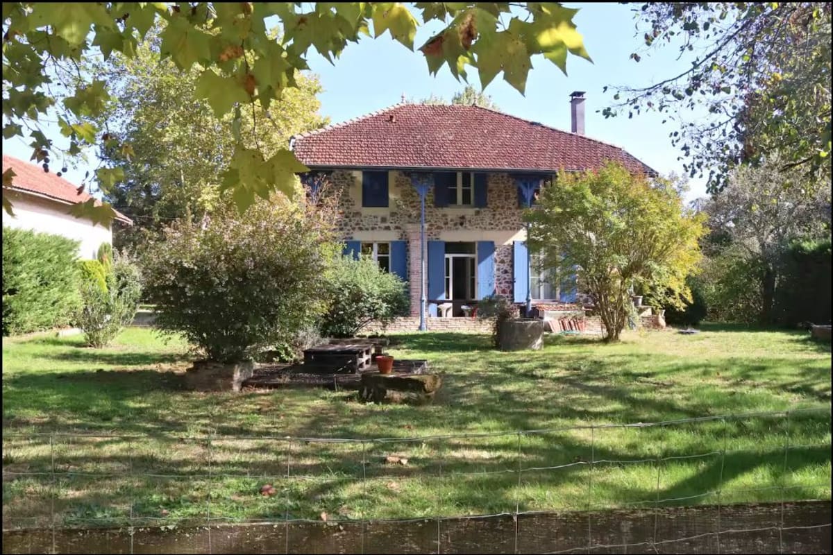 Maison familiale avec jardin à Lugos