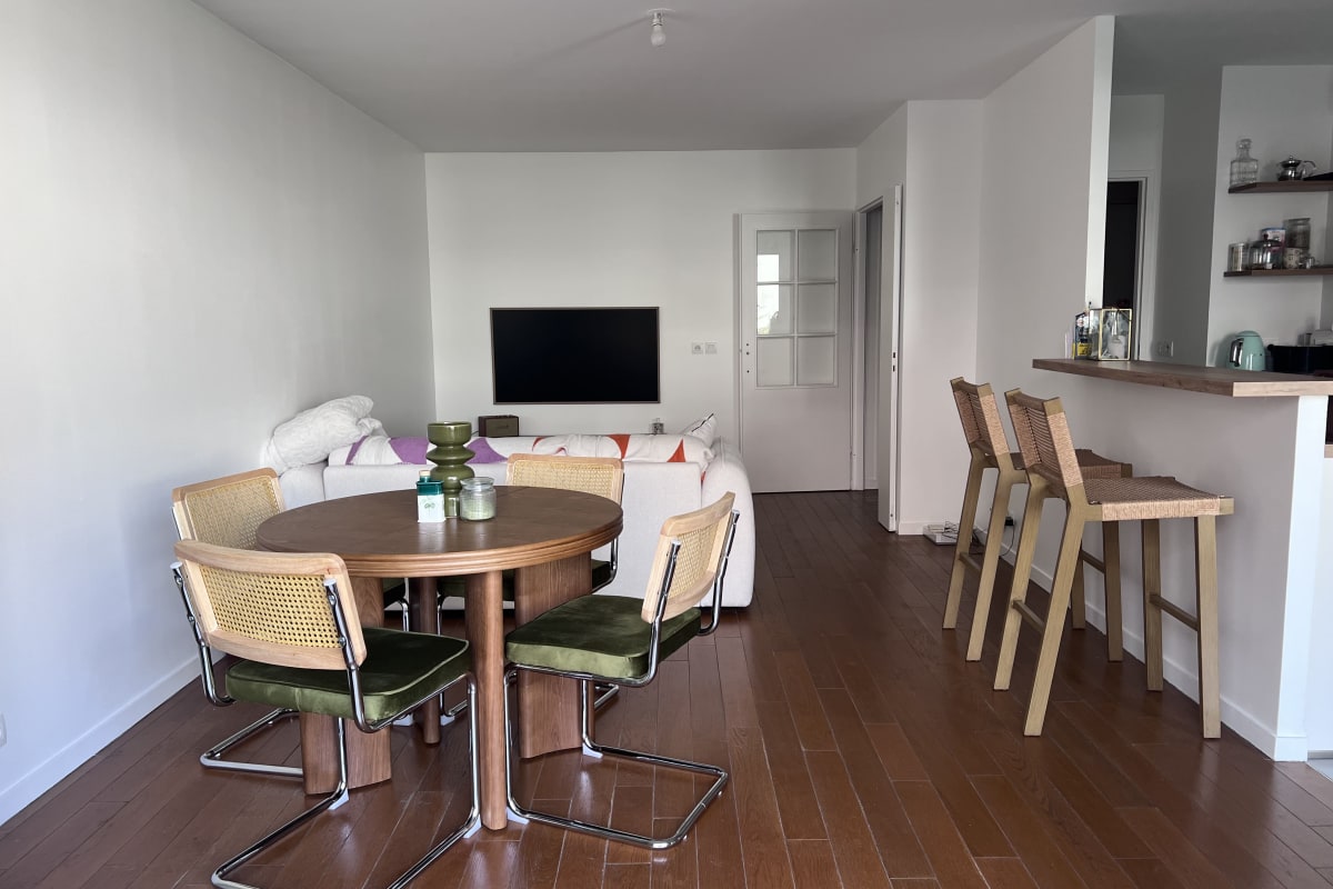 Appartement lumineux avec balcon à Asnières