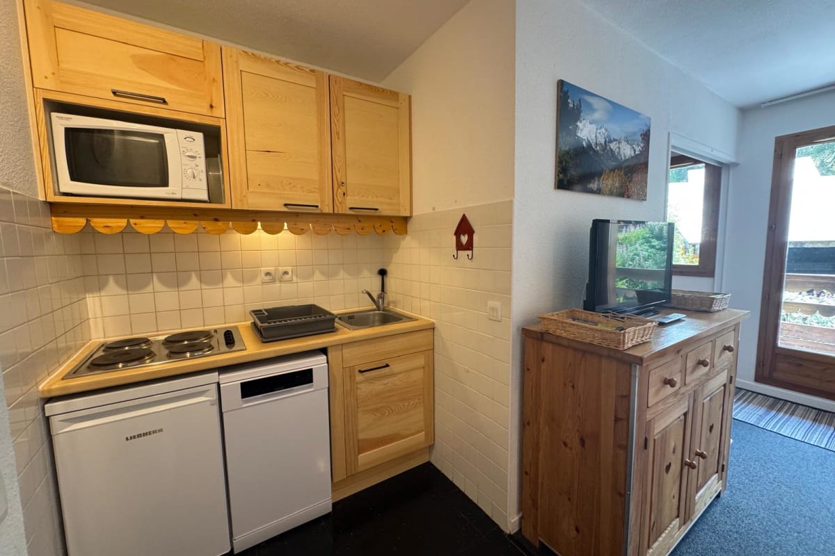  Appartement Risoul • T2 6 pers • Piscine et sauna • proche pistes