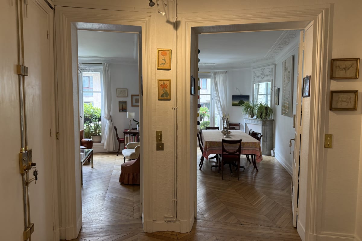 Appartement   Grand appartement calme avec balcon à Paris 12