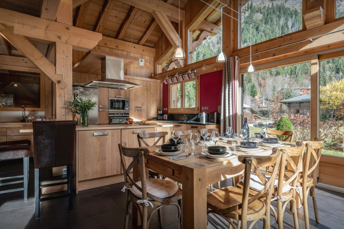 Chalet lumineux pour 7 avec terrasse entre Morzine–Avoriaz - OVO Network