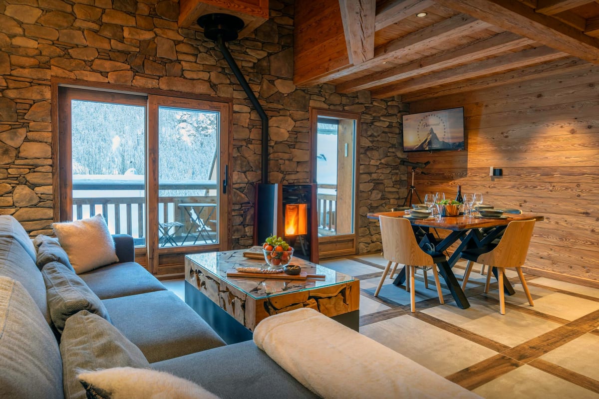 Maison pour 4 avec balcons donnant sur le massif des Écrins - OVO Network