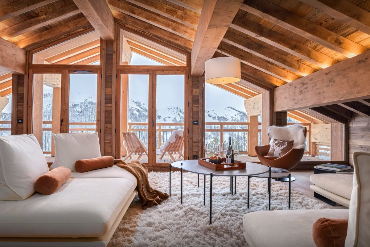 Chalet ski aux pieds pour 13 avec spa et salle de sport - OVO Network