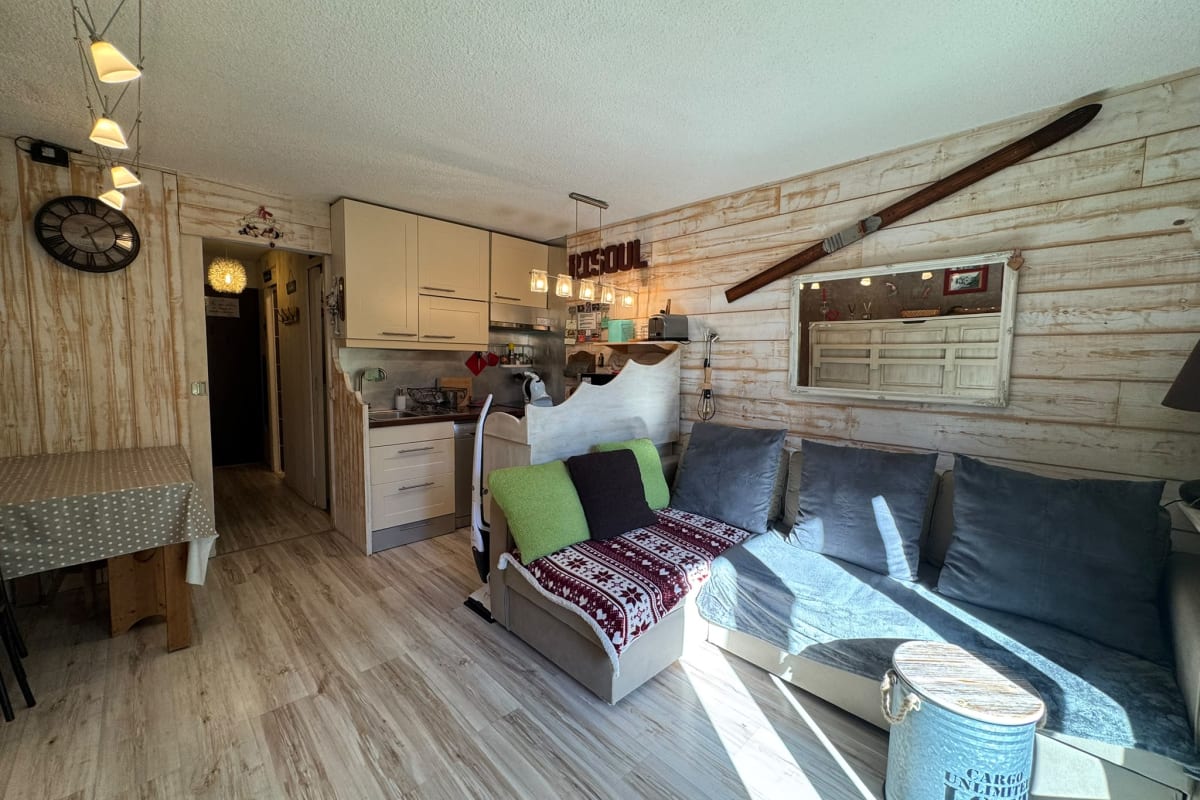Immobilier Studio rénové 5 pers - avec balcon - Les Clématites - Risoul 1850  