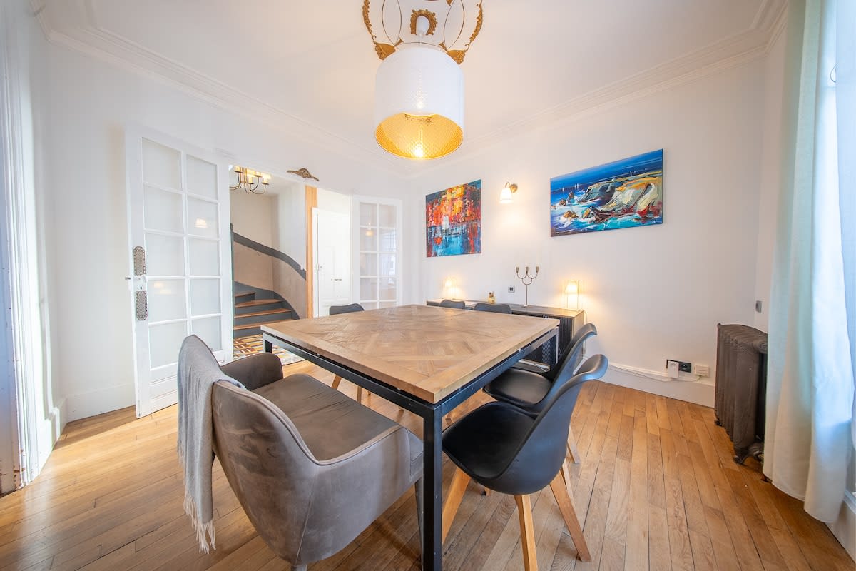 Immobilier Belle maison de Famille avec Jardin  