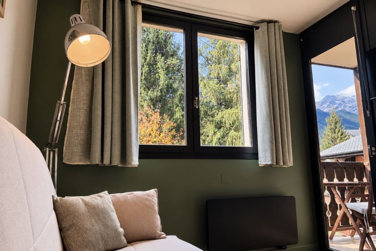  immobilier  Chamonix | Balcon & Parking • Aiguille du Midi