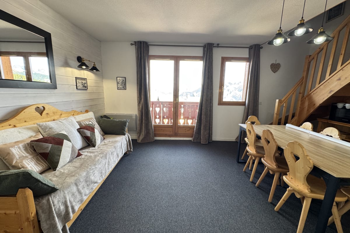 Duplex familial 8 pers. au pied des pistes • piscine, sauna et vue montagne