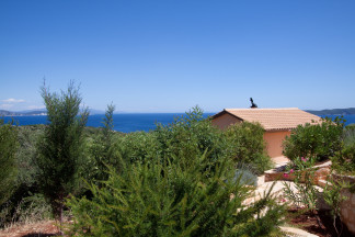 Charming villa in quiet area with stunning views for remembering