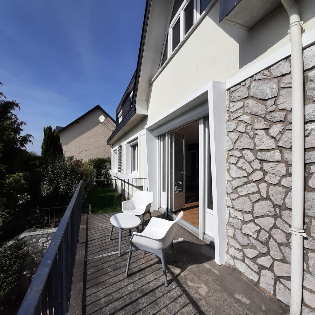 AG12 - Villa "les dix Mouettes", vue 17
