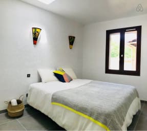 Bedroom with a double bed 