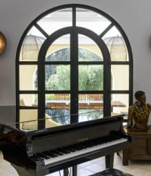 Salon