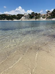 Plage de Renécros à 8 minutes à pied 