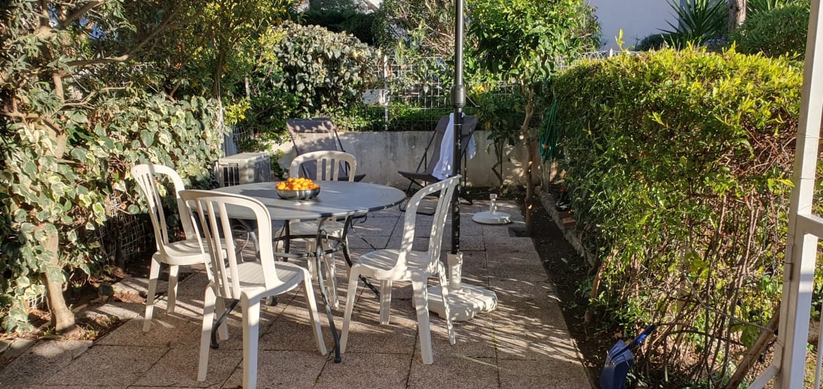  Beau studio avec terrasse proche de la mer  