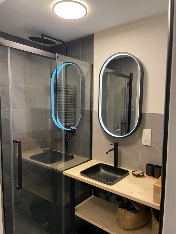 Appartement   Joli T2 avec balcon et vue sur la Luc Alphand