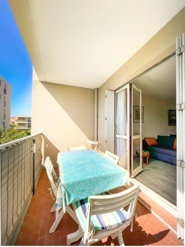 Immobilier Superbe Appartement Avec Balcon à Frejus  