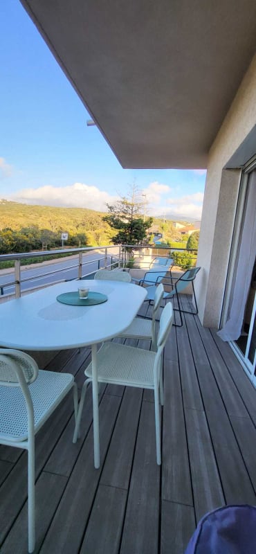Immobilier Appartement lumineux à Agosta, 100m de la plage   