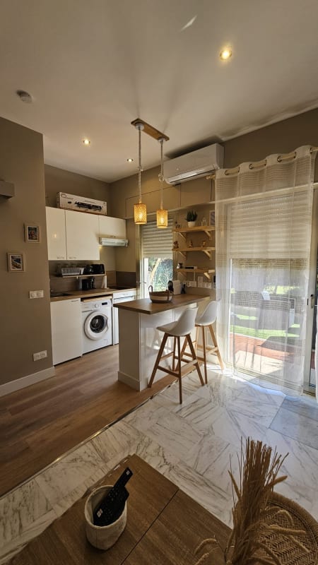 Appartement Studio Lumineux avec Terrasse à Cannes 