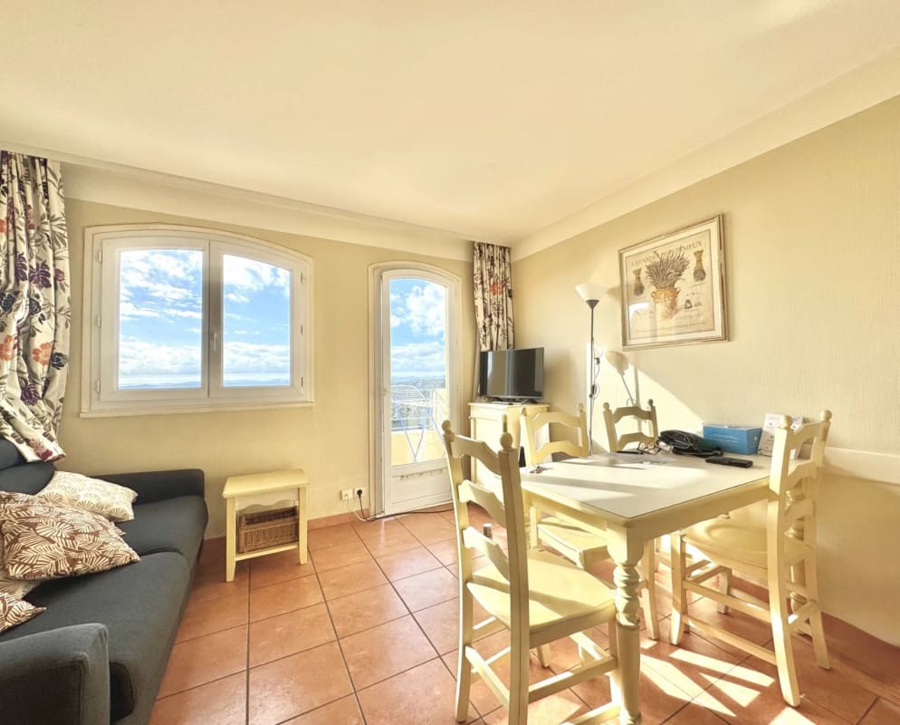 Appartement Studio avec terrasse & piscine aux Issambres 