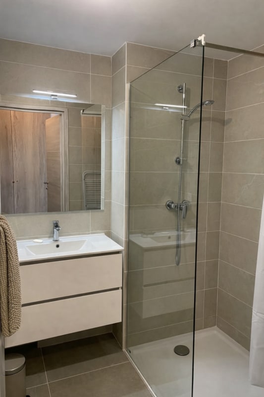 Appartement   Appartement avec balcon, wifi et garage à Briançon