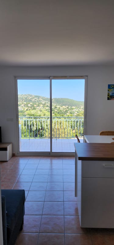 Appartement Appartement familial avec vue mer et piscine 