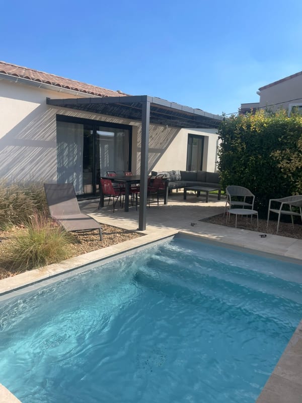 "La Dolce Vita Provençale : Charmante Maison avec sa Piscine privée"