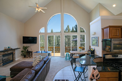Spacious Open Space Living Room with access to Kitchen