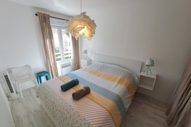 Chambre avec lit 160cm 