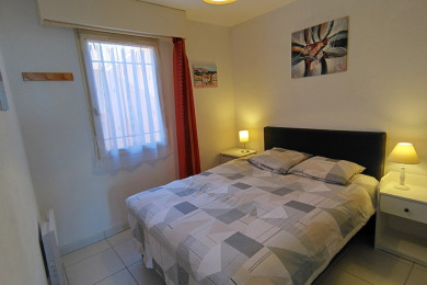 Chambre avec lit double (140)