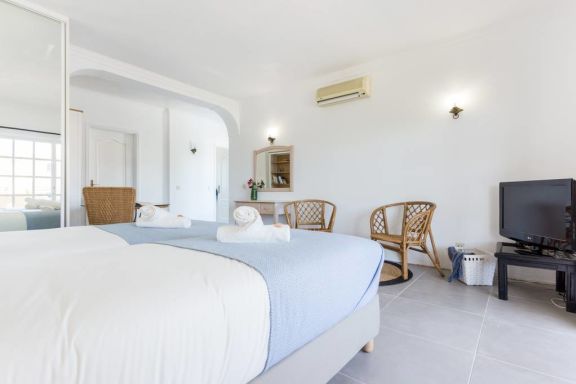Quinta da Liberdade: studio 3 (with pool view)