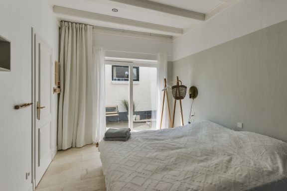 Villa Loft Apartment with Light Garden Room