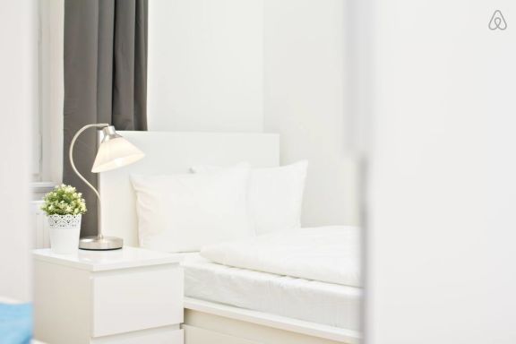 Dalia 3 BR, 2 BA 10 min walk from Old Town Square