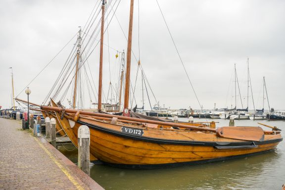 Volendam Old Bridge Residence (room 2) 