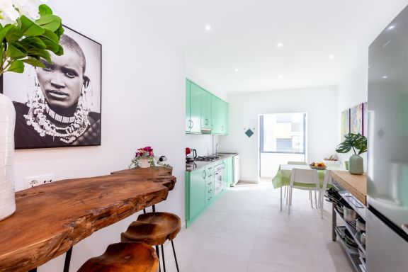 Art-inspired modern apartment near Lagos marina and beaches