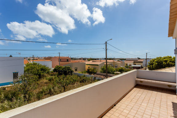 Sagres Chimneys House