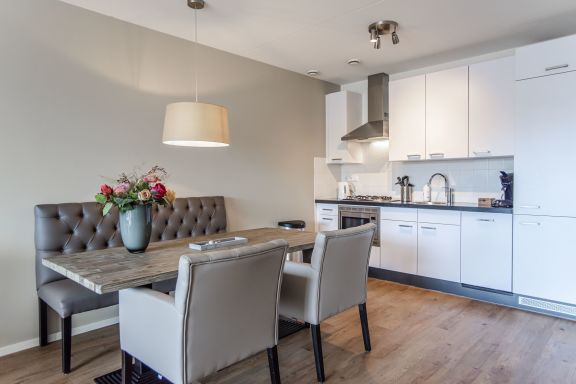 Spacious and luxurious first flloor apartment with balcony- Kaag  (11)