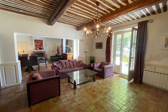  Charming village house with swimming pool and beautiful shaded terrace