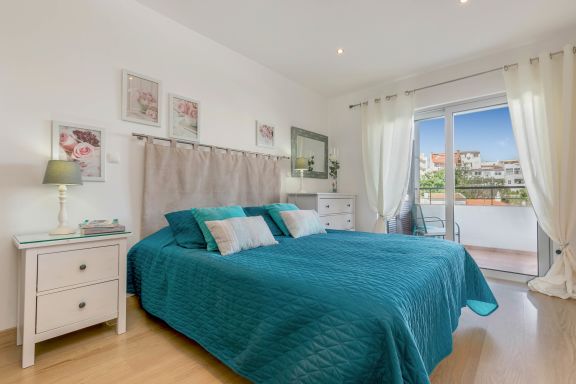 Apartment Henri - Perfect couples getaway!