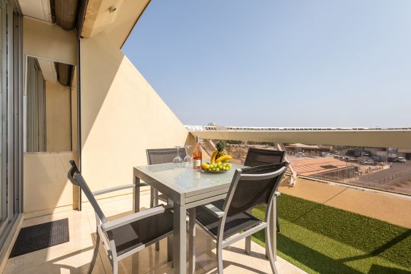 Azur Heliopolis