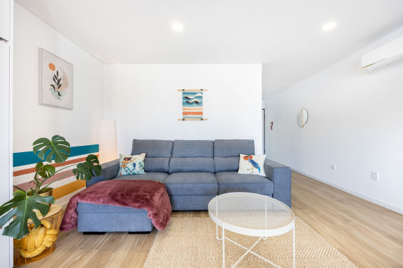 The Kuuyi Suite - Burgau