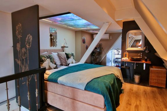 City Attic Haarlem, 4-Personen-Apartment mit Terrasse
